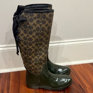Coach Tristee Signature Lace Up Stylish Green and Dark Brown Rain Boots Size 9